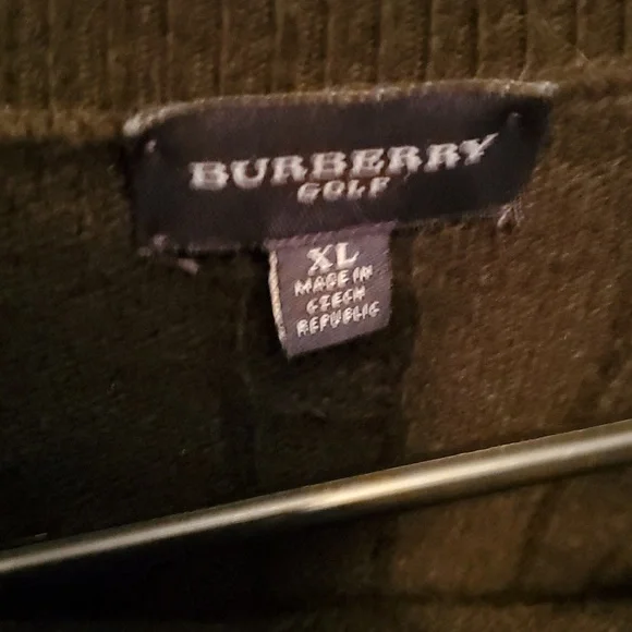 Black burberry sweater - Picture 3 of 5